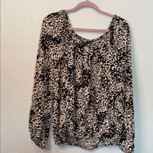 💜💜 Scoop Square Neck Black & White Blouse Size 22